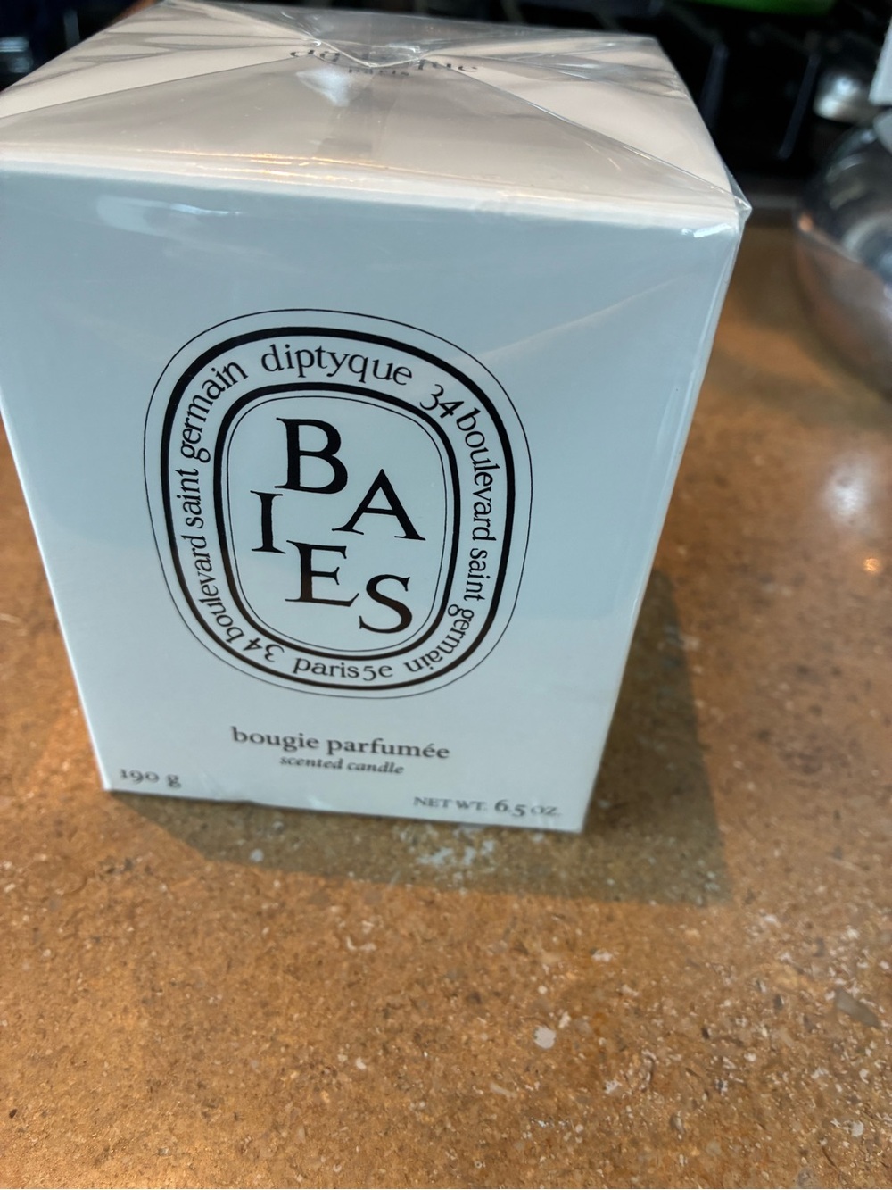 diptyque Baies Scented Candle — White Box